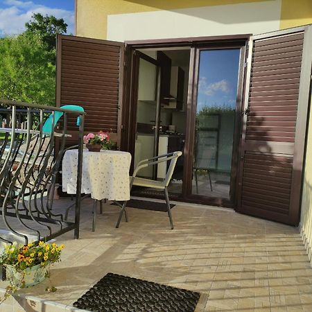 Apartmani Melia Marčelji Dış mekan fotoğraf