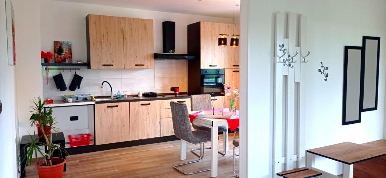 Apartmani Melia Marčelji Dış mekan fotoğraf