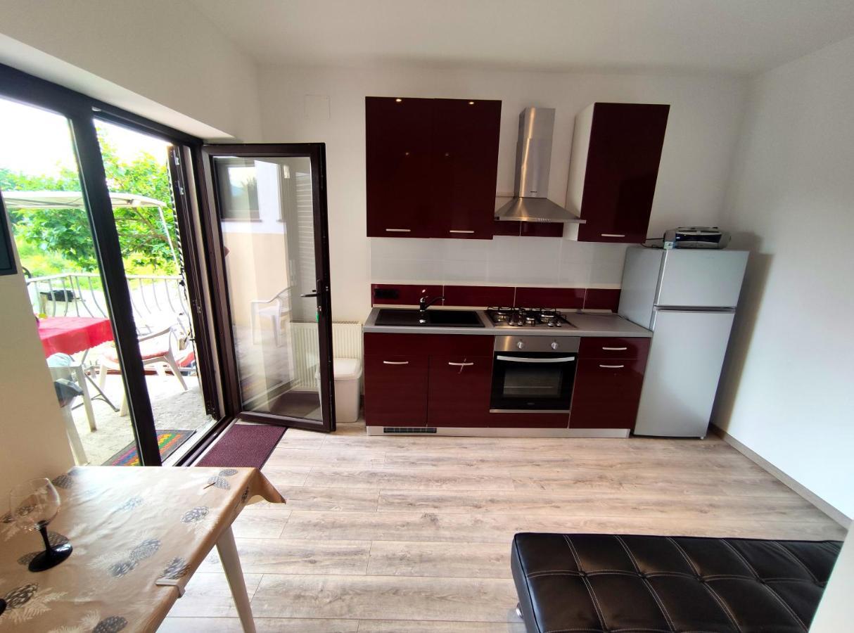 Apartmani Melia Marčelji Dış mekan fotoğraf