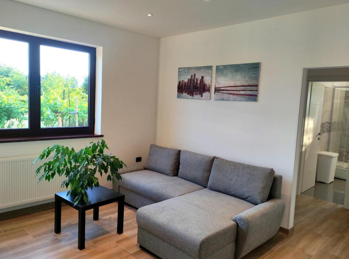 Apartmani Melia Marčelji Dış mekan fotoğraf