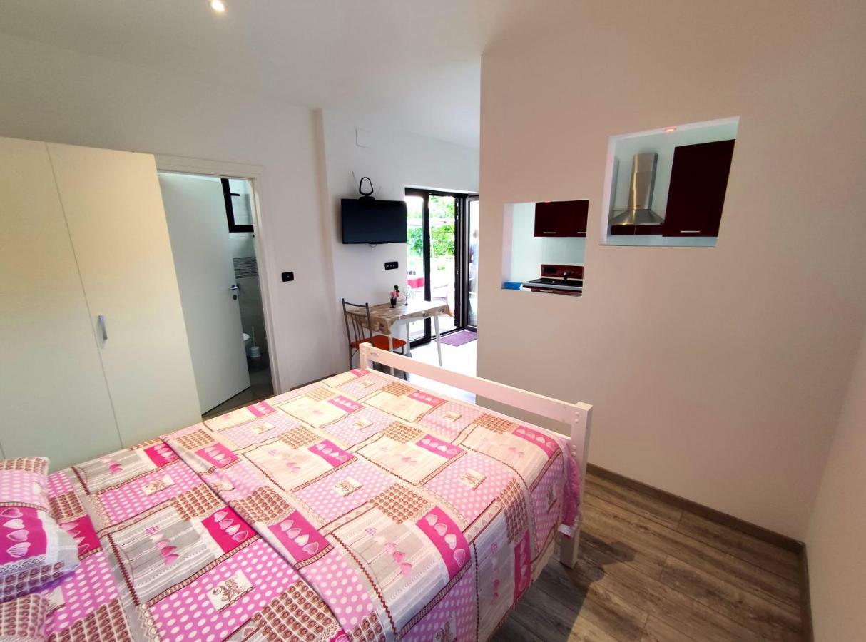 Apartmani Melia Marčelji Dış mekan fotoğraf